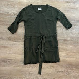 Army green canvas short sleeve dress with tie